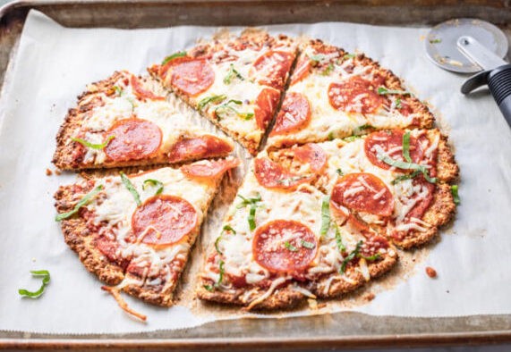 BEST CAULIFLOWER PIZZA CRUST