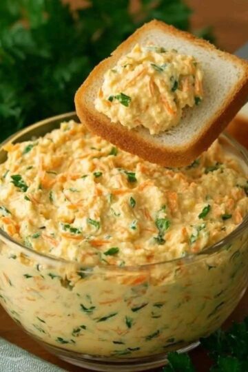 Creamy Herb Chicken Salad Spread